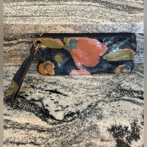 Hobo Floral Patterned Wristlet